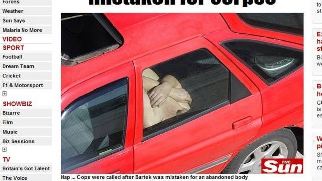 02mai12-dorme-carro-2