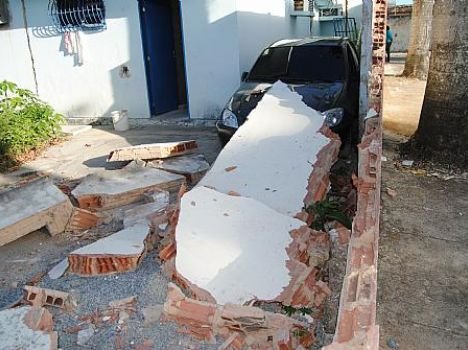 29fev12.aluna-delegacia-2