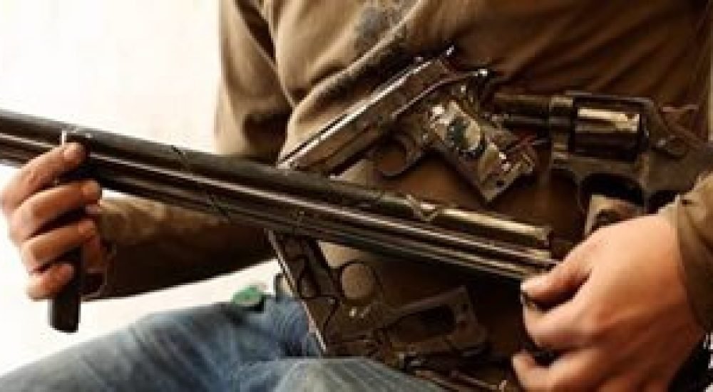 02set14-arma-danificada