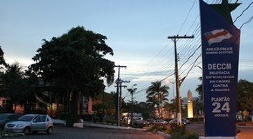 03out12-advogado-voz-prisao-delegado-2