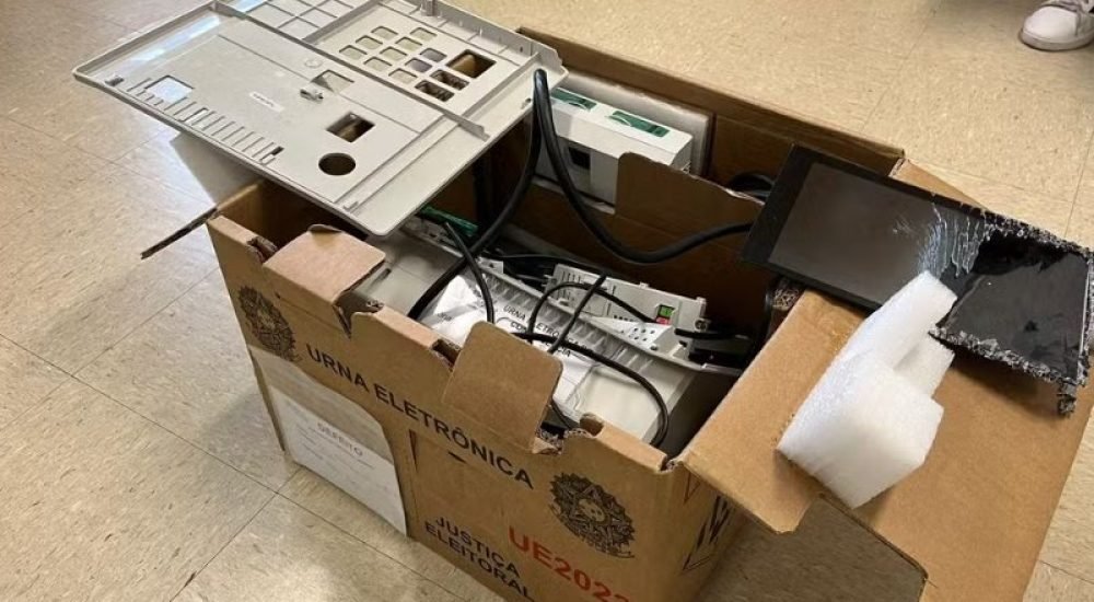 07out24-DP-sc-quebrou-urna-1