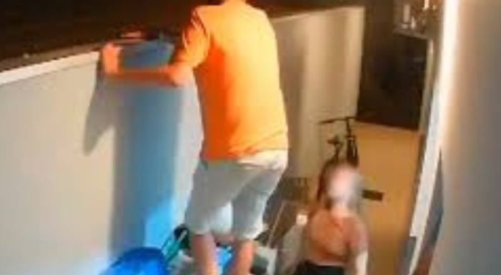 08abr24-PR-homem-muro-tiro