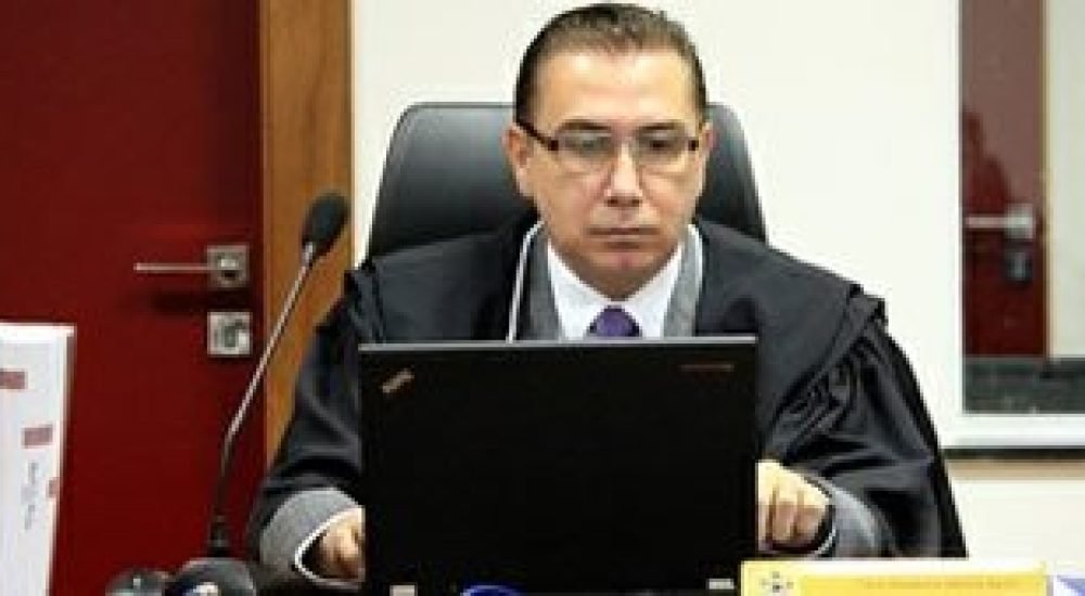 08fev15-delegado-juiz