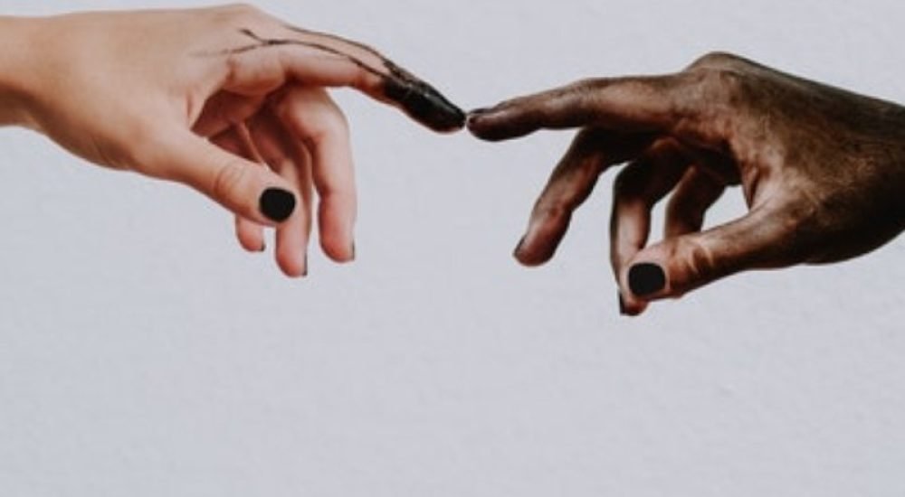 15out24-DP-racismo-reverso-1