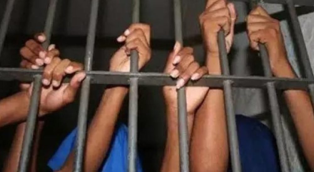 16jul24-preso-delegacia-cela