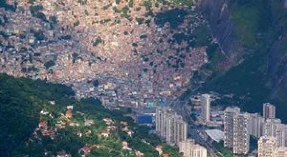 21dez13-rocinha-2