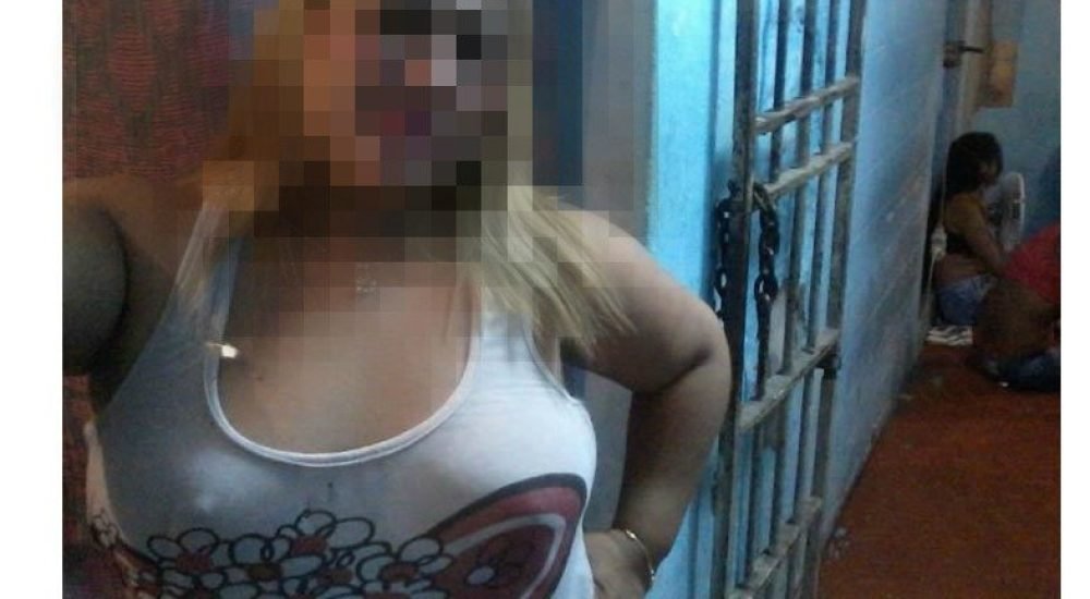 26jul13-cadeia-faculdade.2