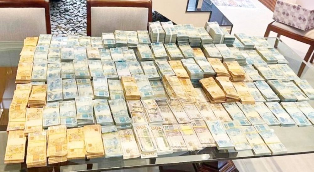 28out24-DP-go-corrupcao-1