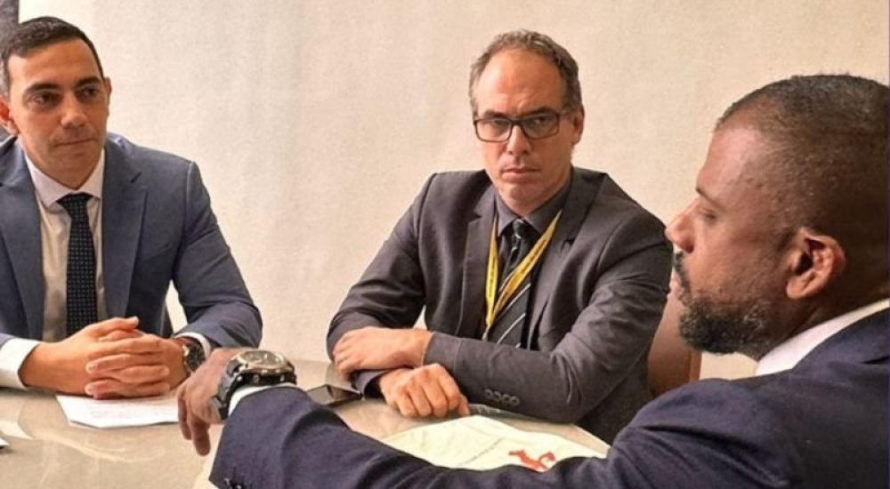 77b60186e1ca2f7f2a7edea7556fa898