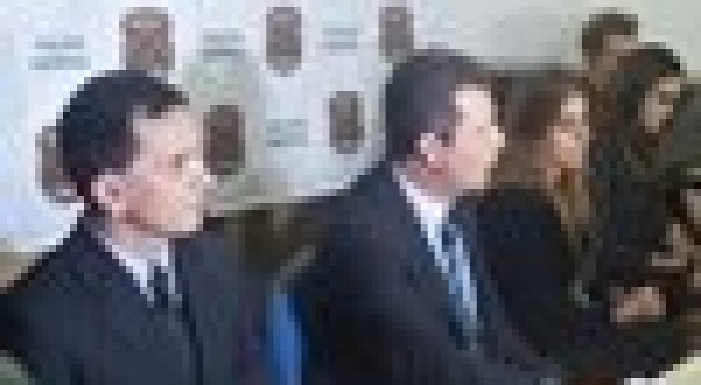 9303d35c2d864ac220643c6d56fb3f40