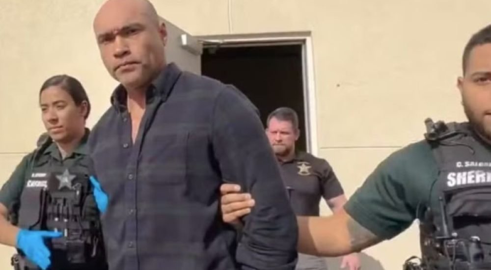 b054b29f5804a3cf592ce084bd85f701