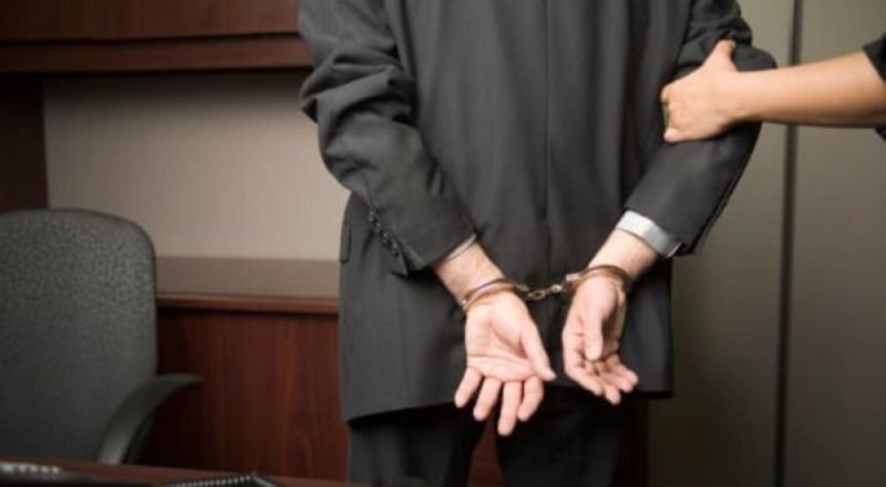 c98872857e7a4bba078e22b63cb19ef0