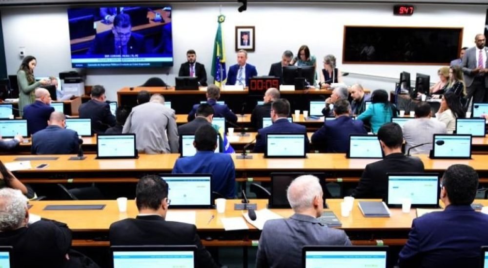 d9aedce8dec921f6ec51838fa5a2da40