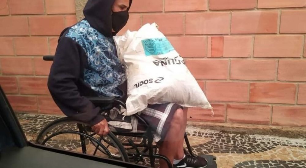 e948638c91c1e08732efc4618b2fa263-1